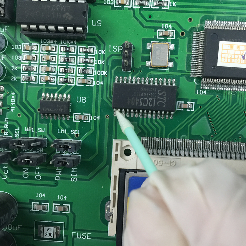 Skarp spids skum pumle